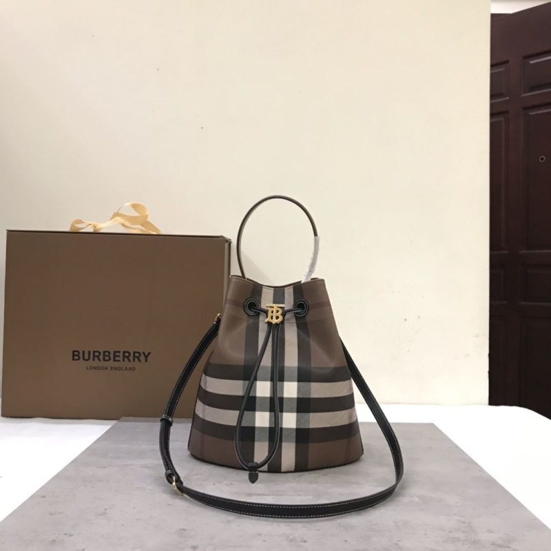 B**rry bucket bags